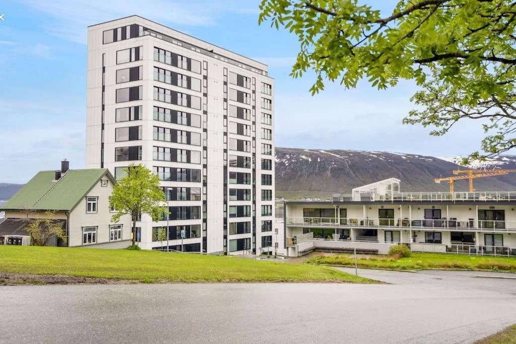 City Center 7Th Floor Apartement With Beautiful View Tromsø Exteriör bild