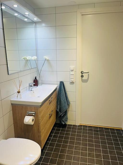 City Center 7Th Floor Apartement With Beautiful View Tromsø Exteriör bild